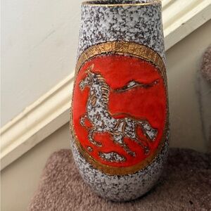 Elegant Gold and Red Horse Vase
